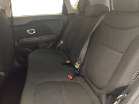 Used 2019 Kia Soul FWD image 18