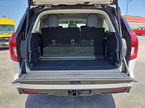 New 2027 Ford Expedition Active RWD image 18
