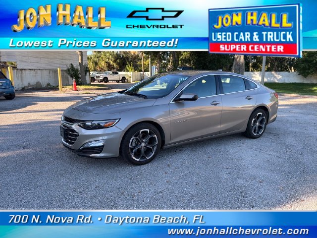 Used 2023 Chevrolet Malibu LT FWD image 2