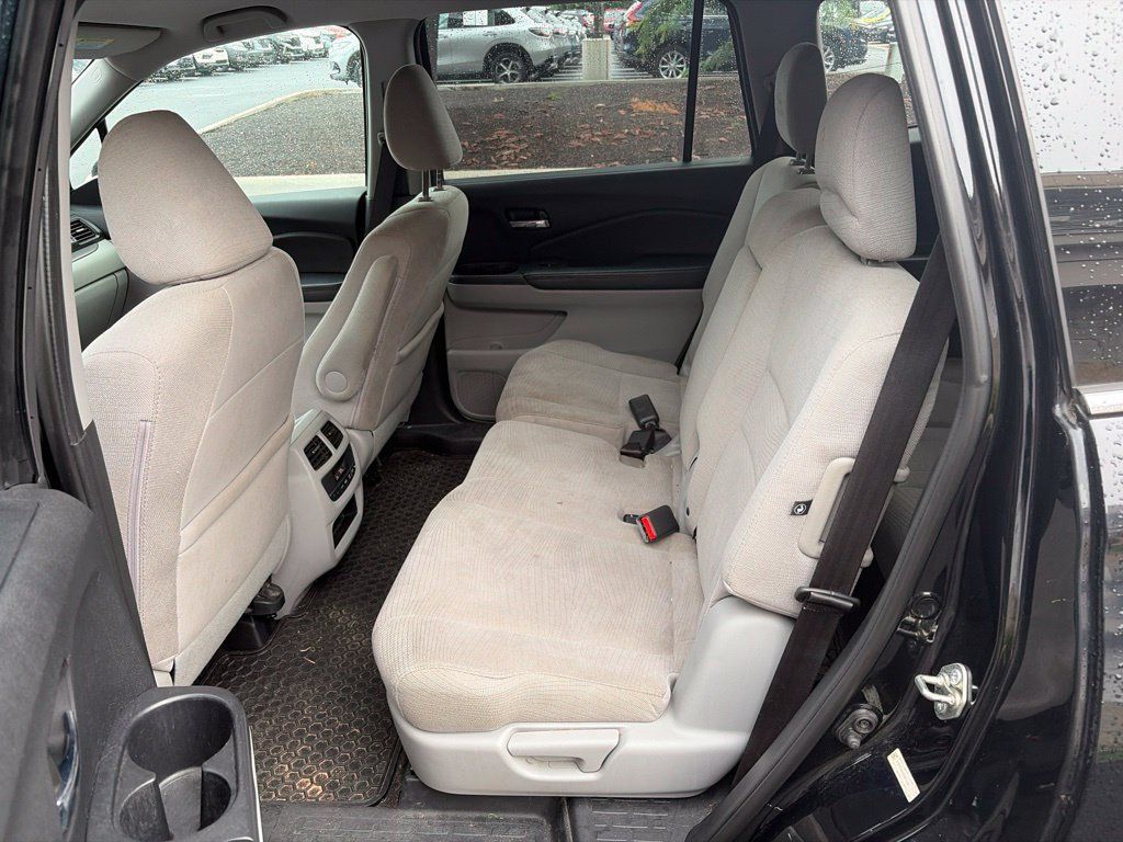 Used 2016 Honda Pilot EX image 22
