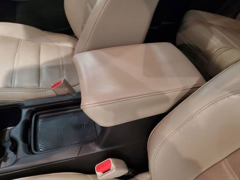 Used 2019 Honda CR-V Touring image 27