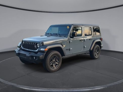 Used 2024 Jeep Wrangler Unlimited Sport AWD/4WD image 4