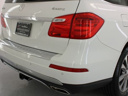 Used 2016 Mercedes-Benz GL 450 4MATIC w/ Premium I Package image 23