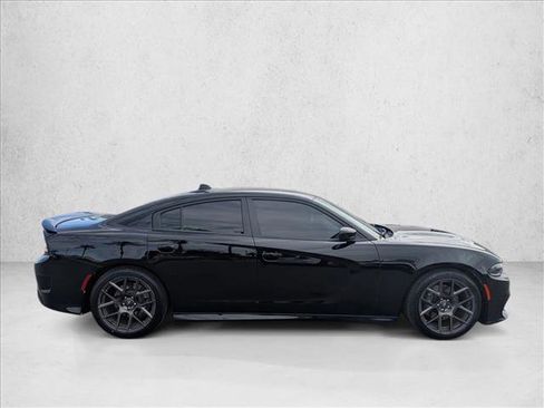 Used 2019 Dodge Charger GT image 4