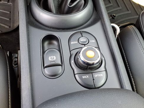 Used 2018 MINI Cooper Clubman S FWD image 21