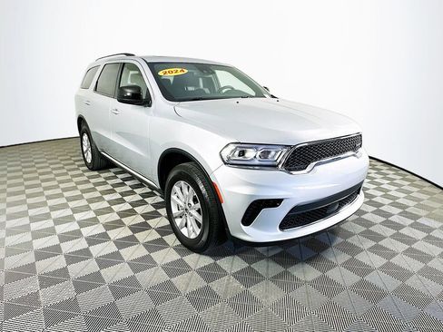 Certified 2024 Dodge Durango SXT image 2