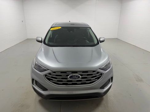 Used 2022 Ford Edge SEL w/ Convenience Package AWD/4WD image 3