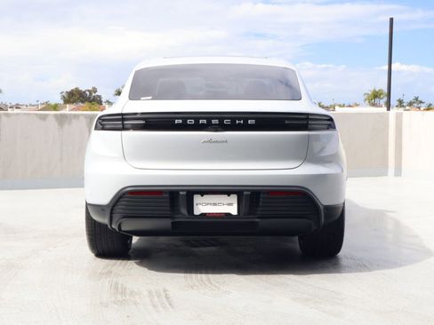 New 2026 Porsche Macan Electric image 10