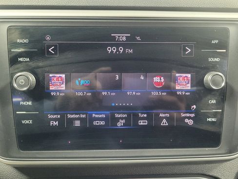 Used 2021 Volkswagen Atlas Cross Sport SE w/ V6 Towing Package image 25