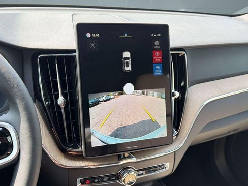 New 2026 Volvo XC60 B5 Core w/ Climate Package image 26