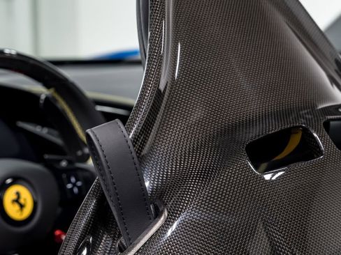 Used 2024 Ferrari SF90 Spider image 20