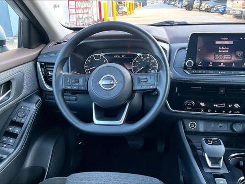 Certified 2023 Nissan Rogue SV image 6