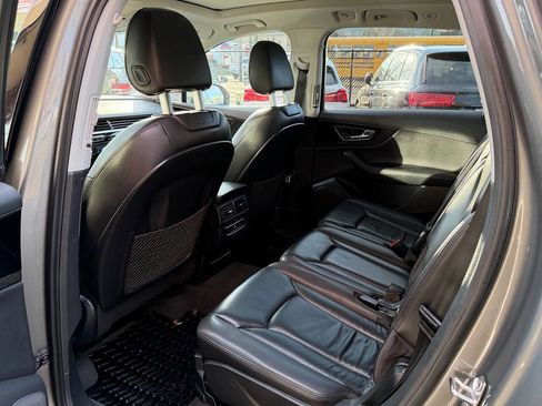 Used 2017 Audi Q7 3.0T Premium image 14