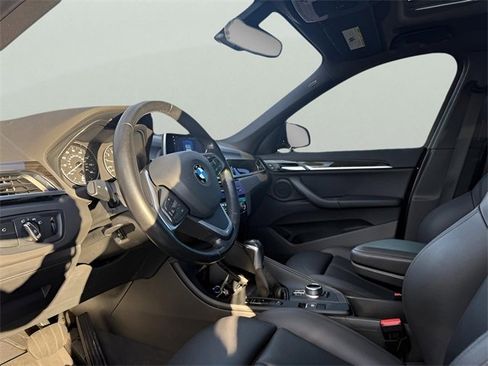 Used 2018 BMW X1 xDrive28i image 12