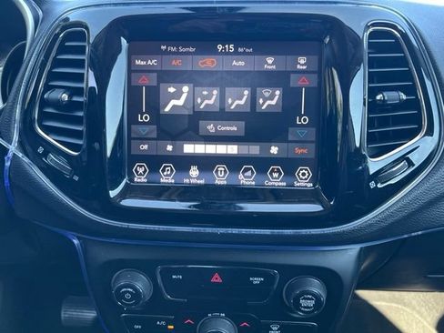 Used 2017 Jeep Compass Limited AWD/4WD image 17