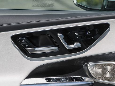 New 2026 Mercedes-Benz GLC 300 4MATIC image 21