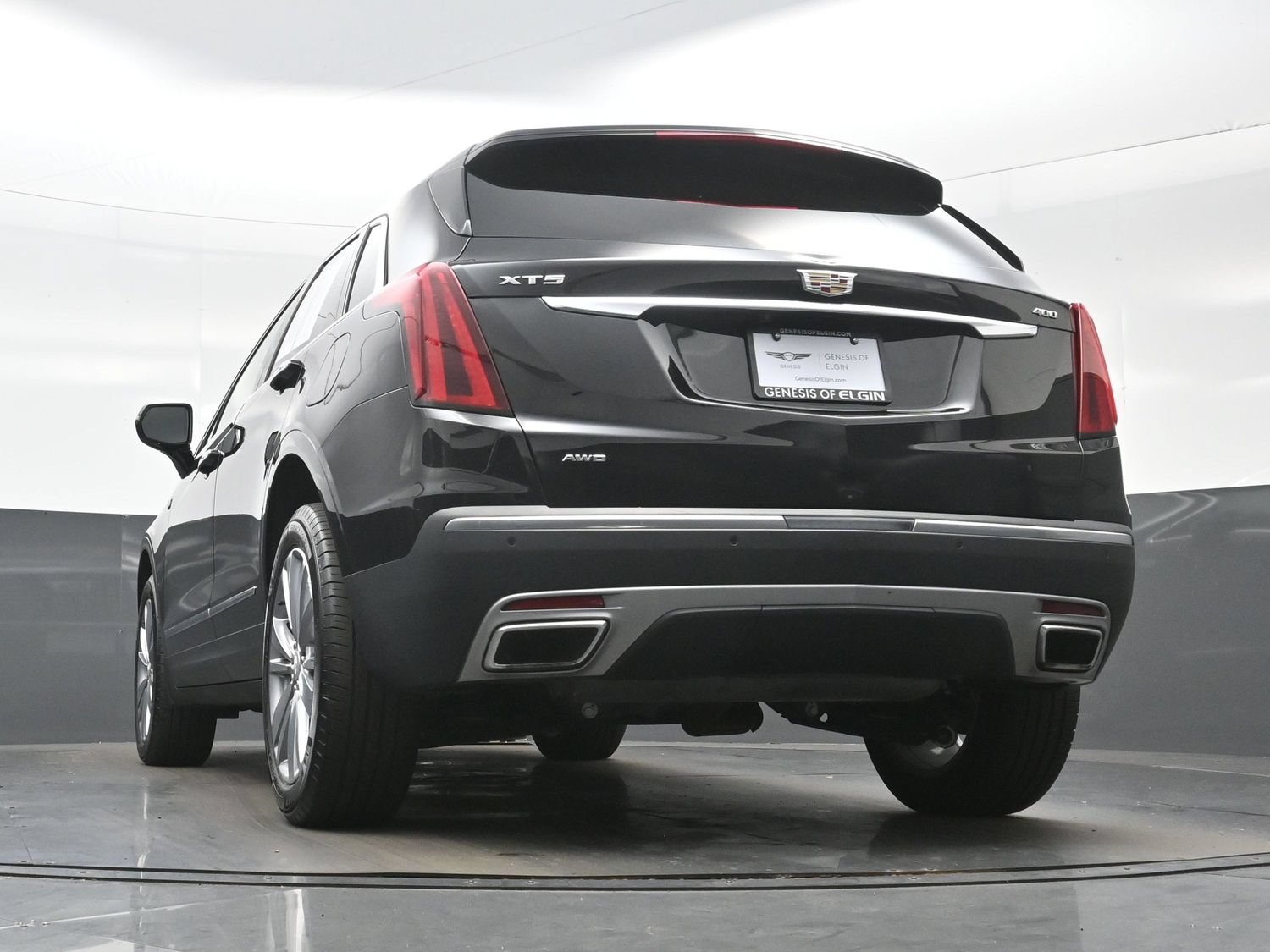 Used 2024 Cadillac XT5 Premium Luxury w/ LPO, Floor Liner Package AWD/4WD image 31