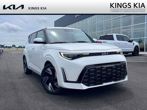 Used 2023 Kia Soul GT-Line w/ GT-Line Technology Package FWD image 1