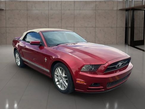 Used 2014 Ford Mustang Premium w/ Equipment Group 202A RWD image 28