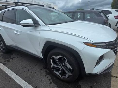 Used 2022 Hyundai Tucson Limited AWD/4WD image 1