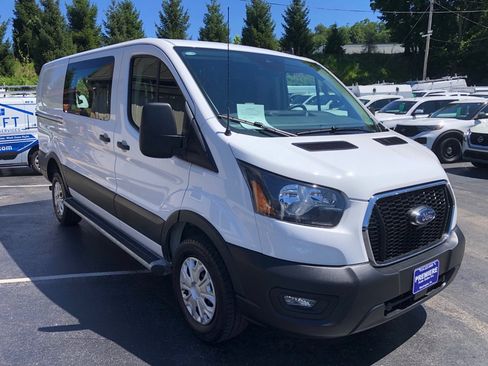 Used 2025 Ford Transit 250 Low Roof w/ Exterior Upgrade Package RWD image 8