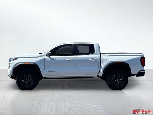 Used 2025 GMC Canyon Elevation RWD image 2