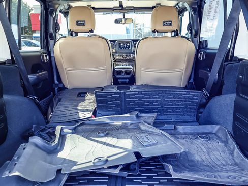 Used 2020 Jeep Wrangler Unlimited Sport image 15