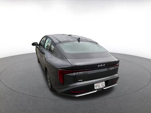 Used 2025 Kia K4 LXS image 11