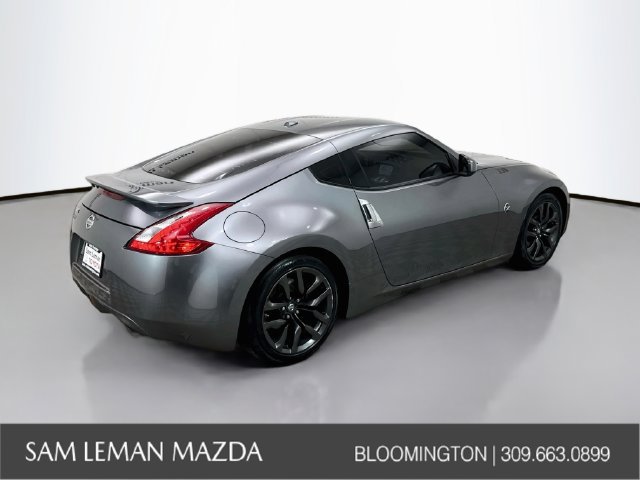 Used 2017 Nissan 370Z Touring RWD image 7