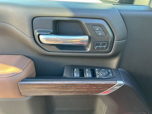 Used 2022 Chevrolet Silverado 3500 High Country w/ Z71 Off-Road Package image 10