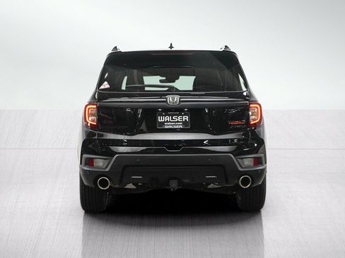 Used 2023 Honda Passport TrailSport image 4