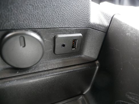 Used 2013 Chevrolet Volt Premium w/ Premium Trim Package image 33