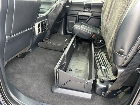 Used 2022 Ford F450 Platinum w/ FX4 Off-Road Package image 14