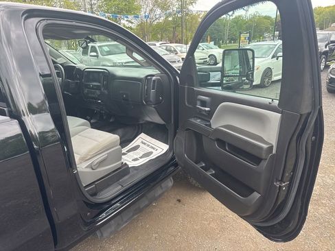 Used 2017 GMC Sierra 3500 4x4 Regular Cab w/ Sierra Convenience Package image 25