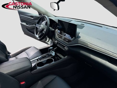 Used 2023 Nissan Altima 2.5 SL AWD/4WD image 37