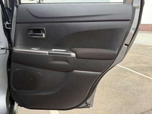 Used 2021 Mitsubishi Outlander Sport SE AWD/4WD image 16