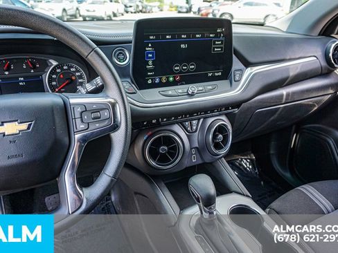 Used 2025 Chevrolet Blazer LT FWD image 32