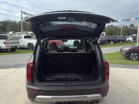 Used 2020 Kia Telluride EX w/ Towing Package FWD image 21