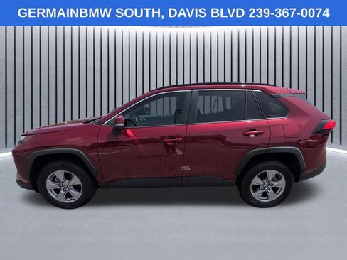 Used 2022 Toyota RAV4 XLE FWD image 8