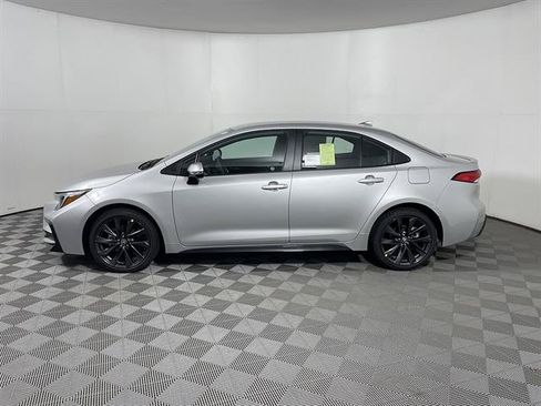 New 2026 Toyota Corolla SE FWD image 4