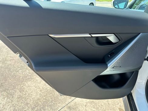 Certified 2025 BMW 530i w/ Premium Package image 11