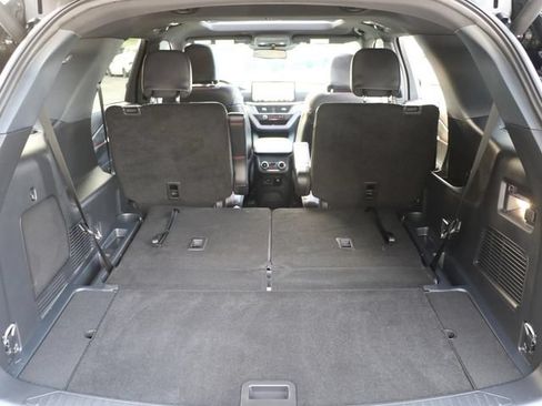 Used 2025 Ford Explorer ST-Line w/ Premium Package AWD/4WD image 16