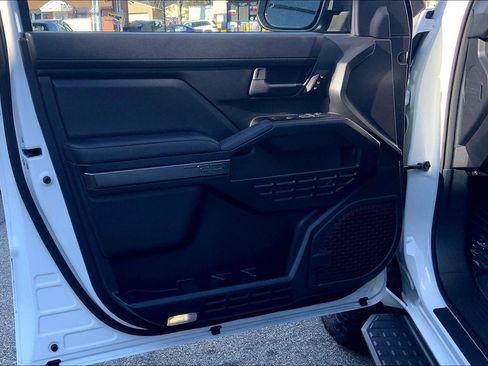 Used 2025 Toyota 4Runner TRD Off-Road Premium image 25