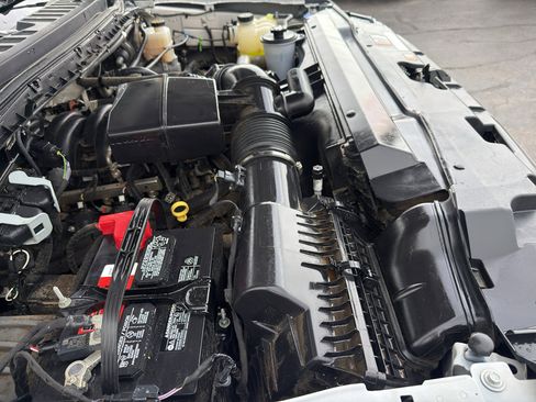 Used 2024 Ford F350 XLT w/ FX4 Off-Road Package image 11