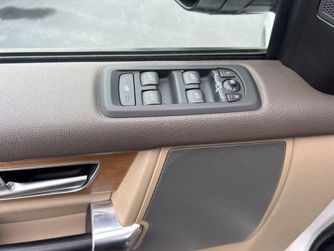 Used 2016 Land Rover LR4 HSE image 4