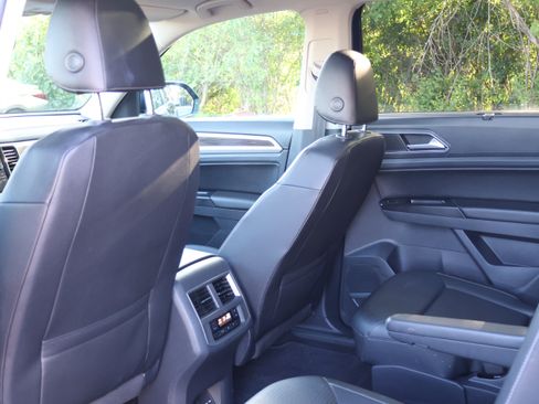Used 2019 Volkswagen Atlas SEL AWD/4WD image 17