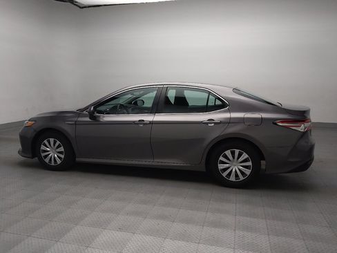 Used 2018 Toyota Camry LE FWD image 3