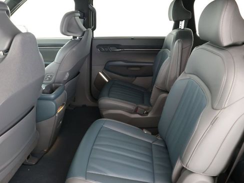 Used 2024 Kia EV9 GT-Line image 22