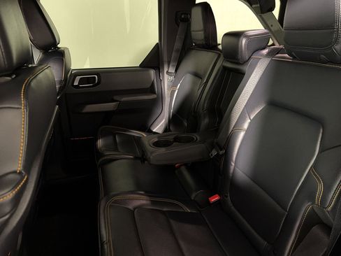 Used 2022 Ford Bronco Badlands AWD/4WD image 12