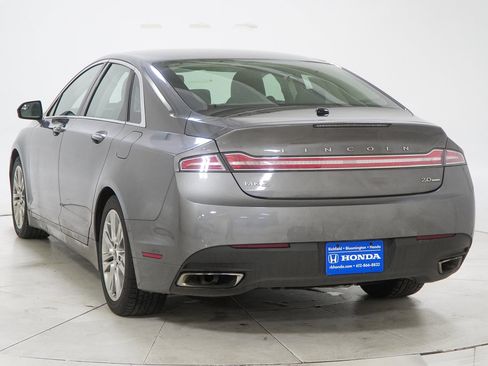 Used 2014 Lincoln MKZ image 7